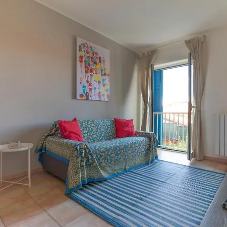 Pinetamare Apartament